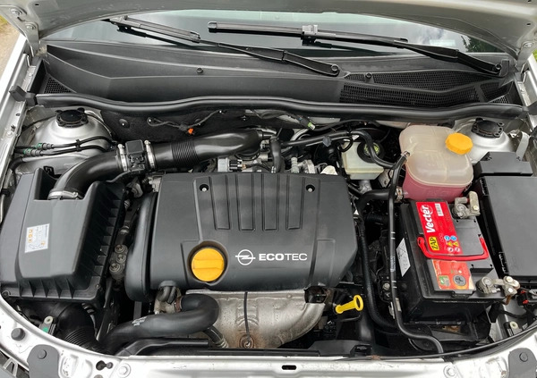 Opel Astra cena 11900 przebieg: 165000, rok produkcji 2005 z Sochaczew małe 497